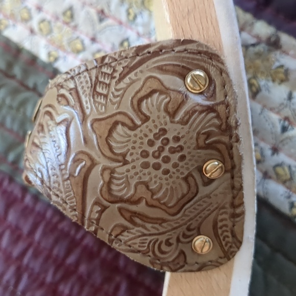 vintage DR SCHOLL'S* wooden/ embossed leather adj. strap exercise sandal sz 9 - Picture 13 of 16